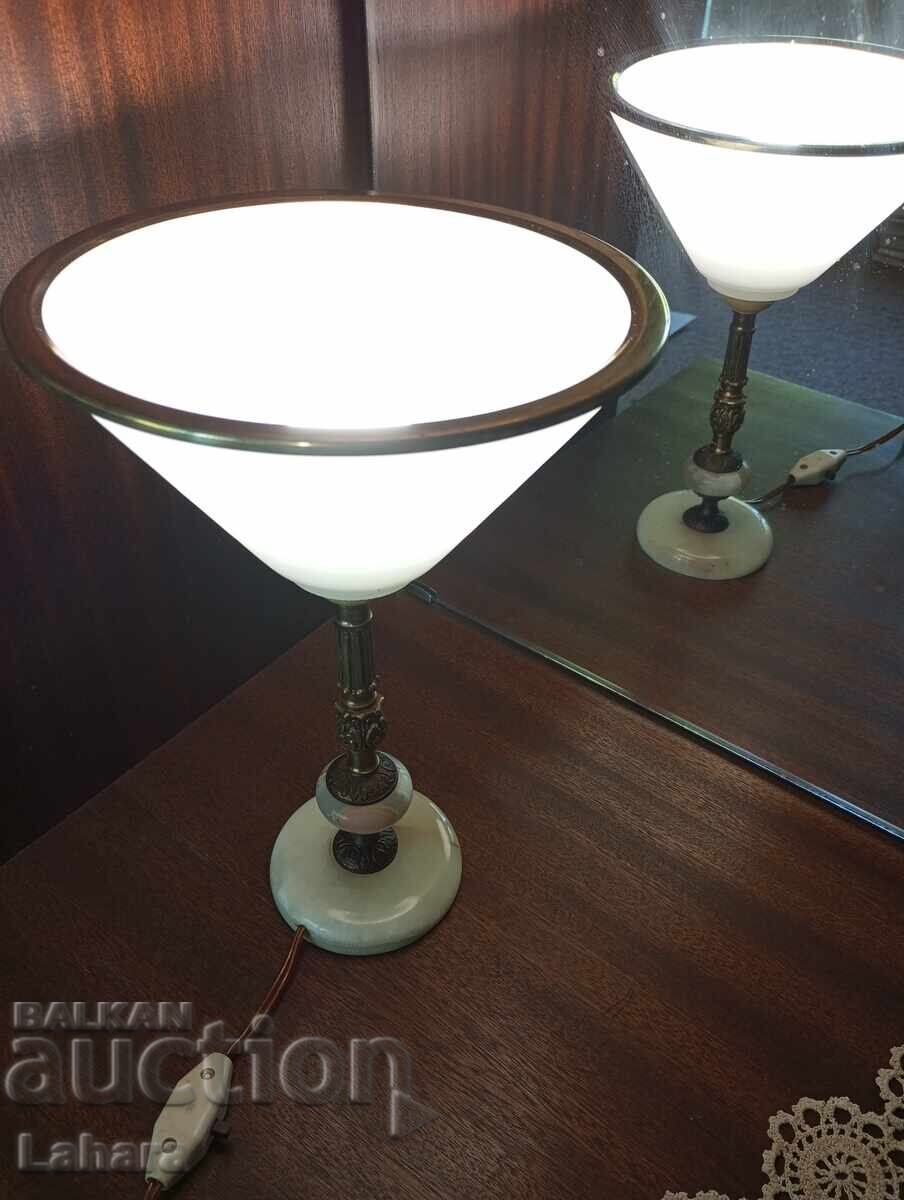 Auction Night, table lamp made of onyx and bronze Auction Night, table lamp made of onyx and bronze