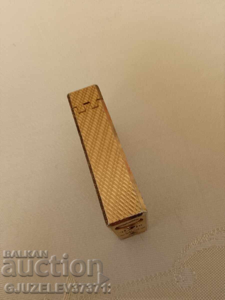 Delivery of Vintage Gold Plated Gas Lighter Zaima Japan