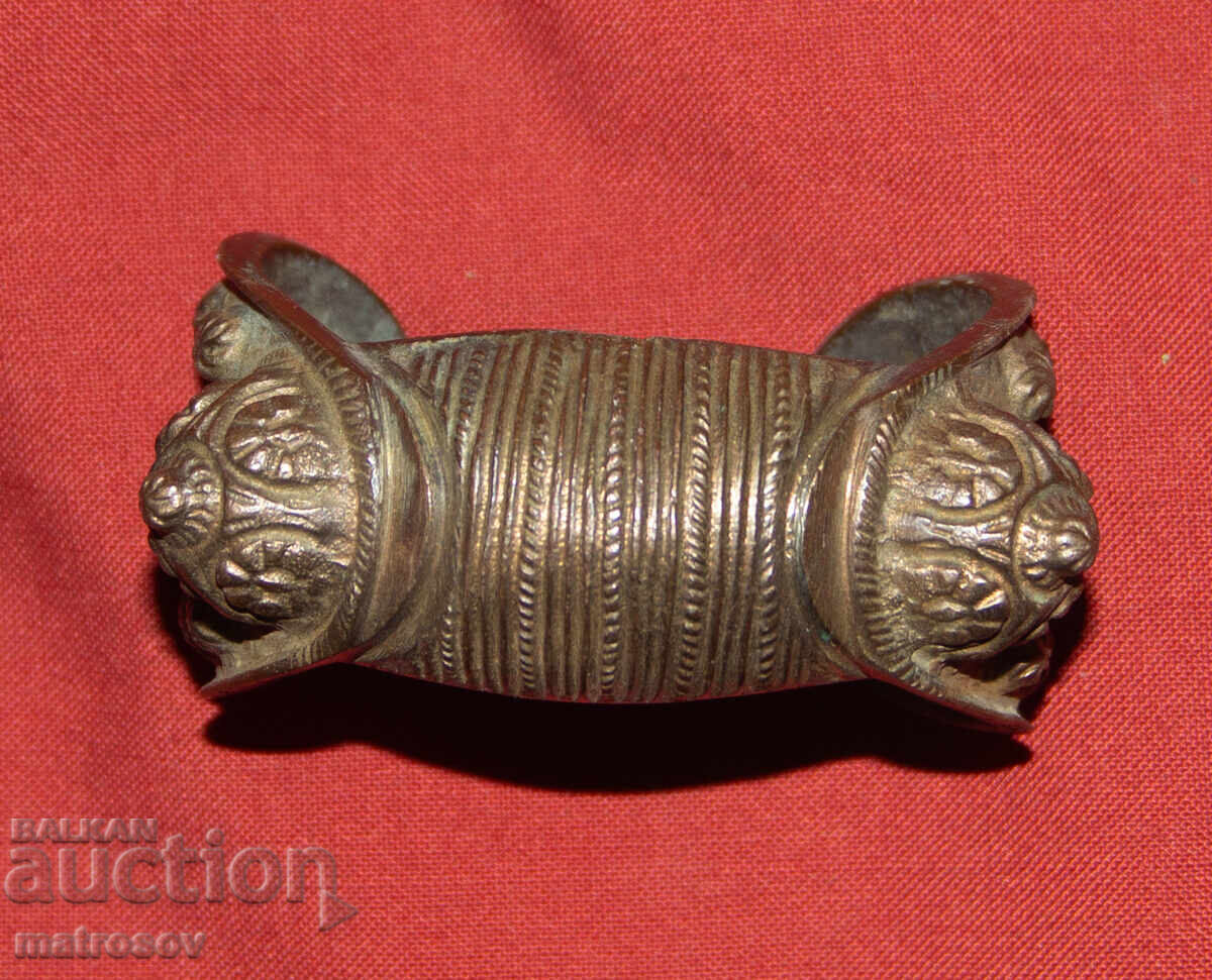 Δημοπρασία Παλαιό παραδοσιακό χάλκινο βραχιόλι κόσμημα σφενδόνα