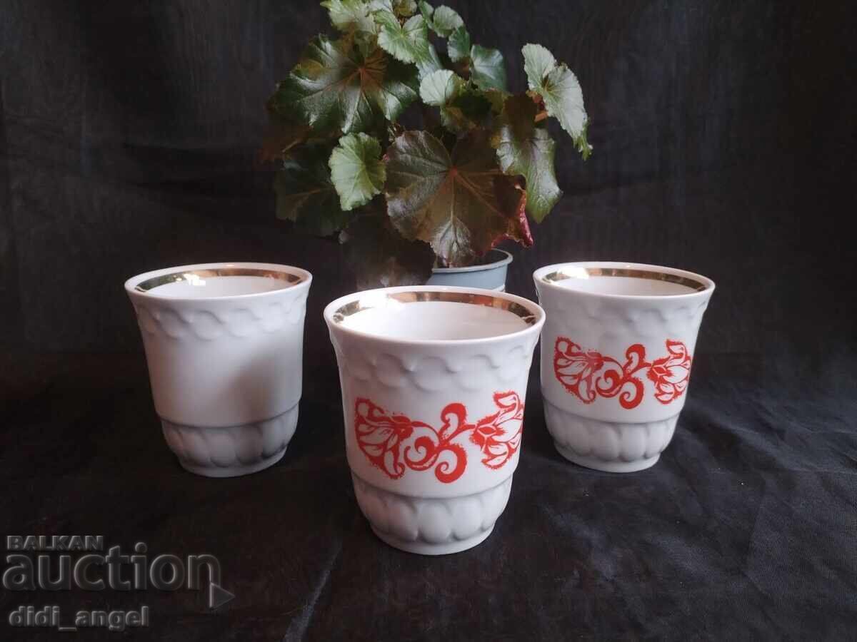 Аукцион Комплект от три съветски чаши