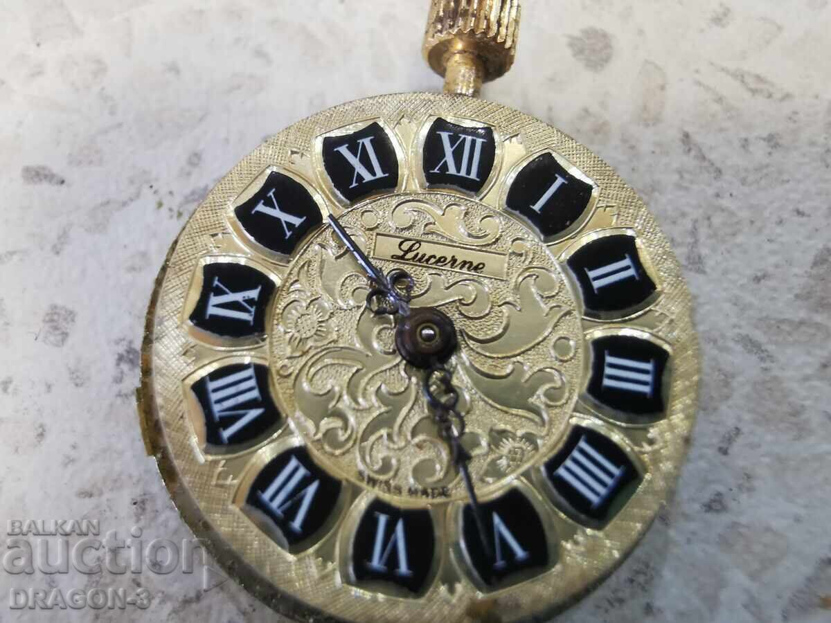 Παράδοση ΤΡΙΦΥΛΛΙ Παράδοση ΤΡΙΦΥΛΛΙ