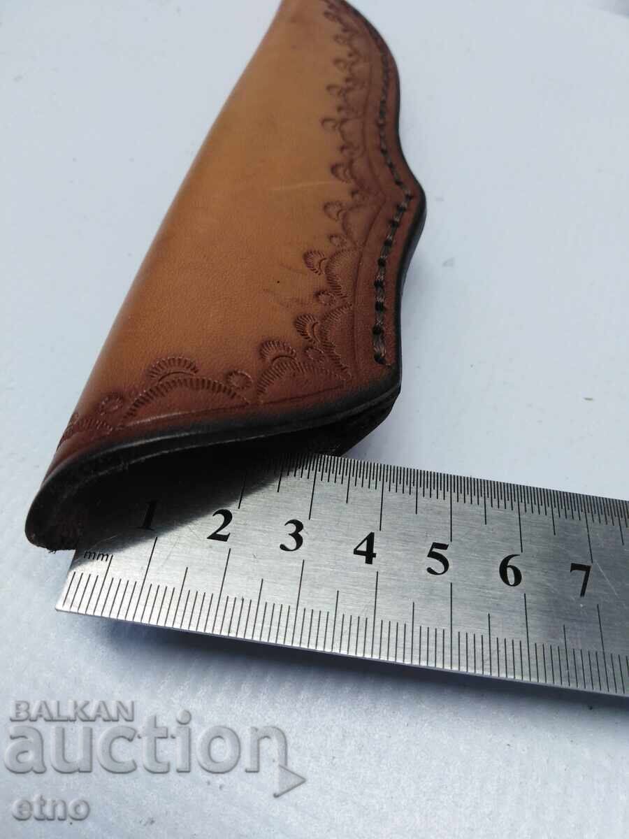 Παράδοση Δερμάτινη θήκη για βουλγάρικο μαχαίρι Παράδοση Δερμάτινη θήκη για βουλγάρικο μαχαίρι