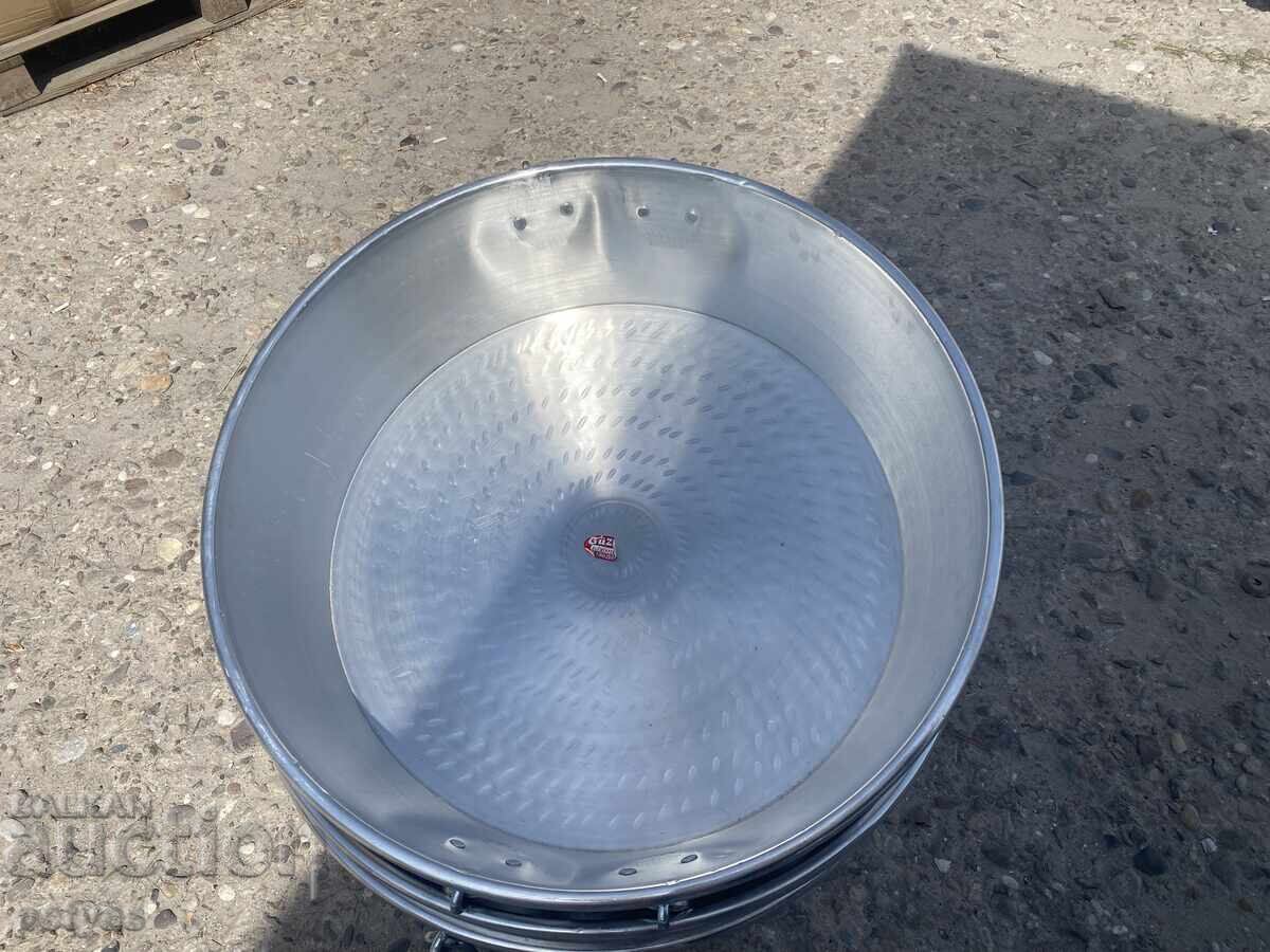 Aluminum pan round F 780 mm, thick-walled with handles with price 174.50 BGN | € 89.22