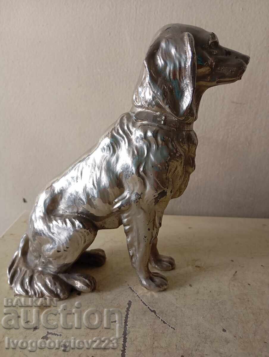 Статуетка - куче Статуетка - куче