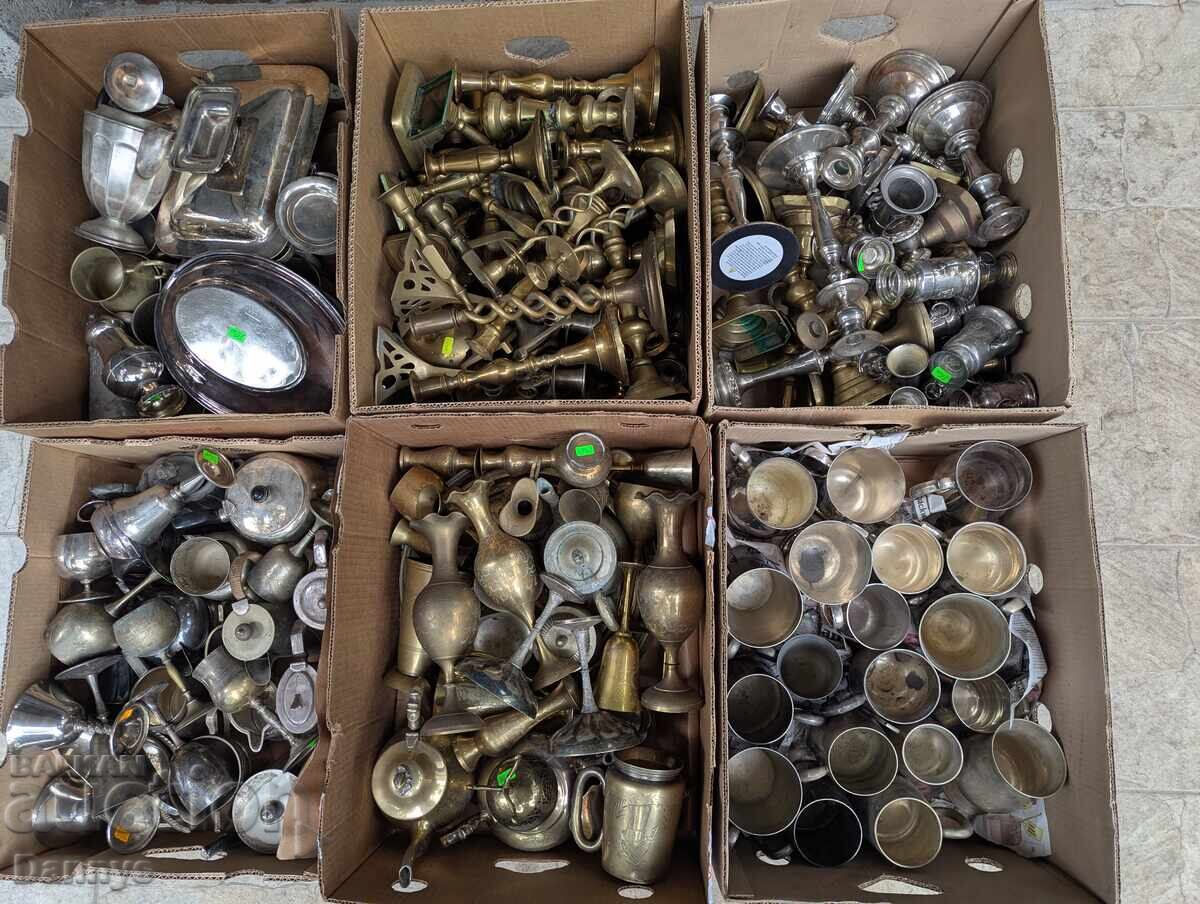 Χάλκινα σκεύη, σερβίτσια, τσαγιέρες, κούπες, κηροπήγια κ.ά. – 2 Χάλκινα σκεύη, σερβίτσια, τσαγιέρες, κούπες, κηροπήγια κ.ά. – 2