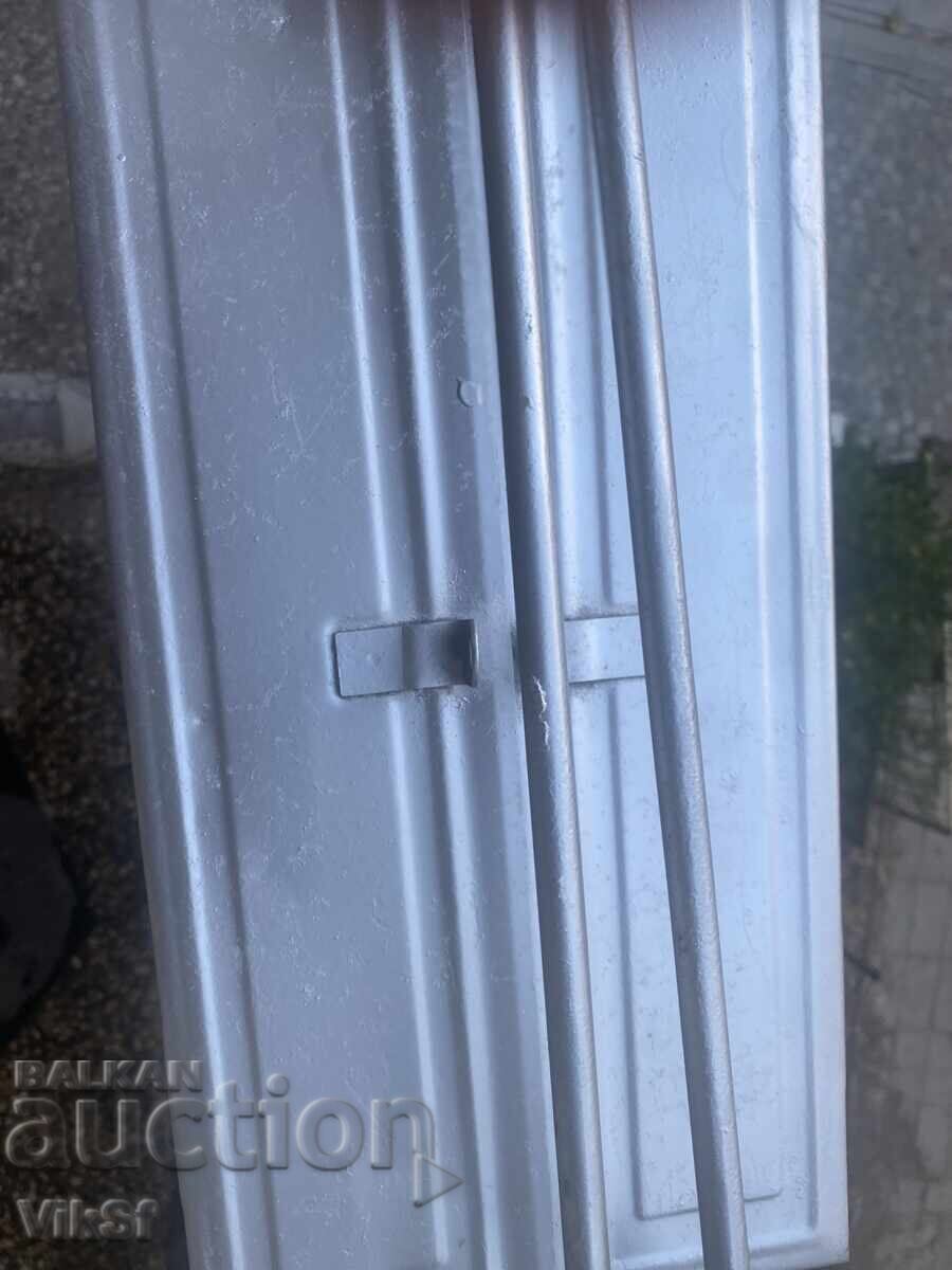 Metal accordion-style tool box with 5 compartments and k Metal accordion-style tool box with 5 compartments and k