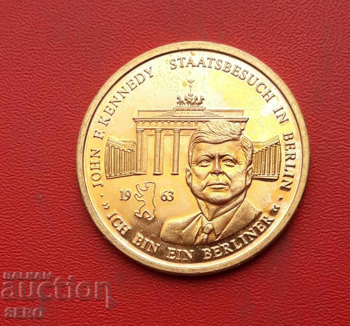 Medal - Germany - Kennedy - Savior of West Berlin Medal - Germany - Kennedy - Savior of West Berlin