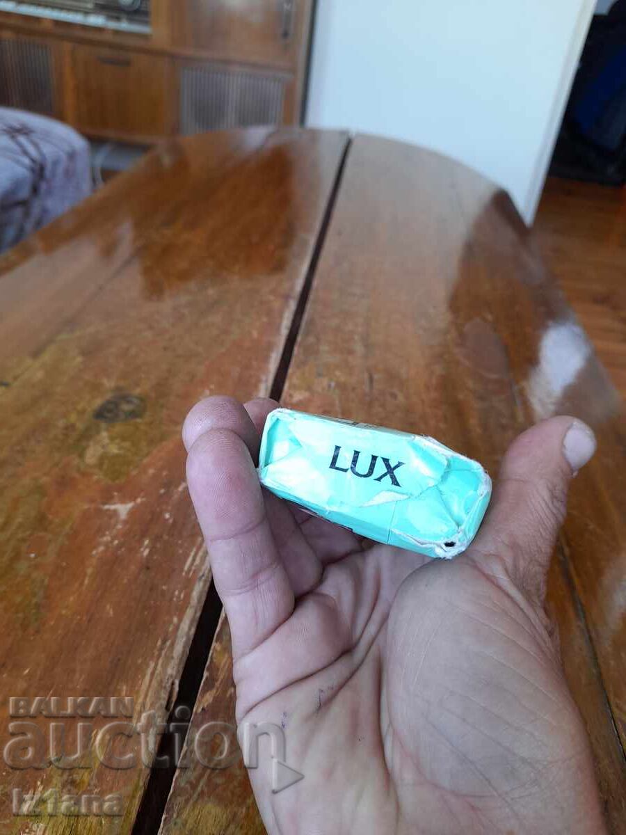 Auction  Old Lux soap