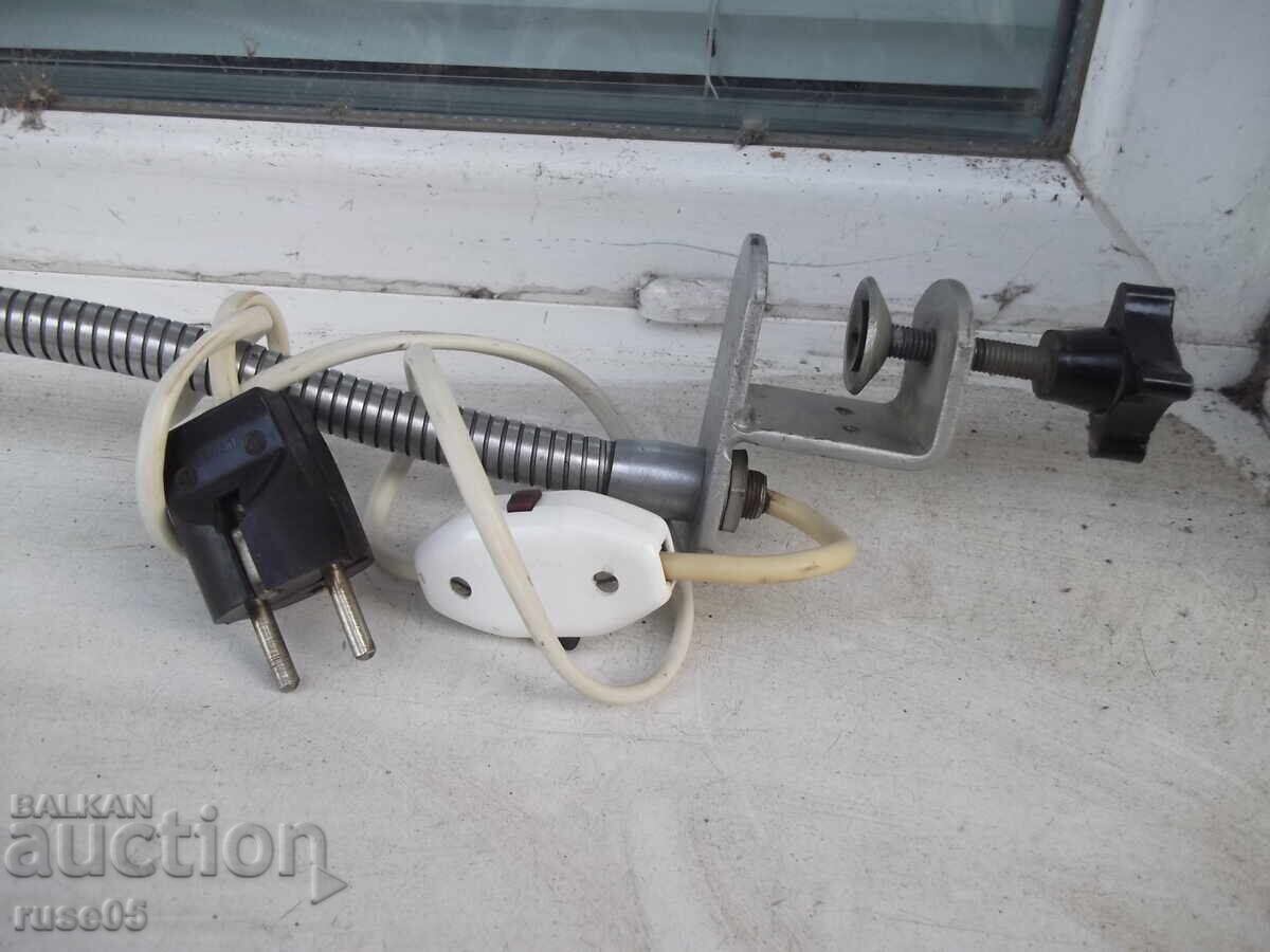 Auction  Old working desk lamp - 1