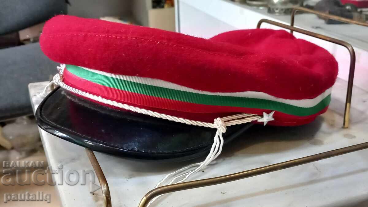 Παράδοση Φοιτητικό καπέλο από το Σότσα