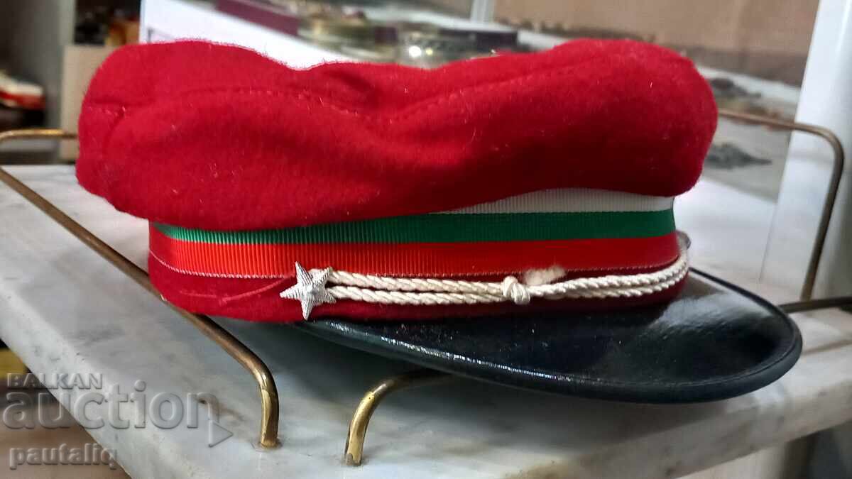 Δημοπρασία Φοιτητικό καπέλο από το Σότσα Δημοπρασία Φοιτητικό καπέλο από το Σότσα