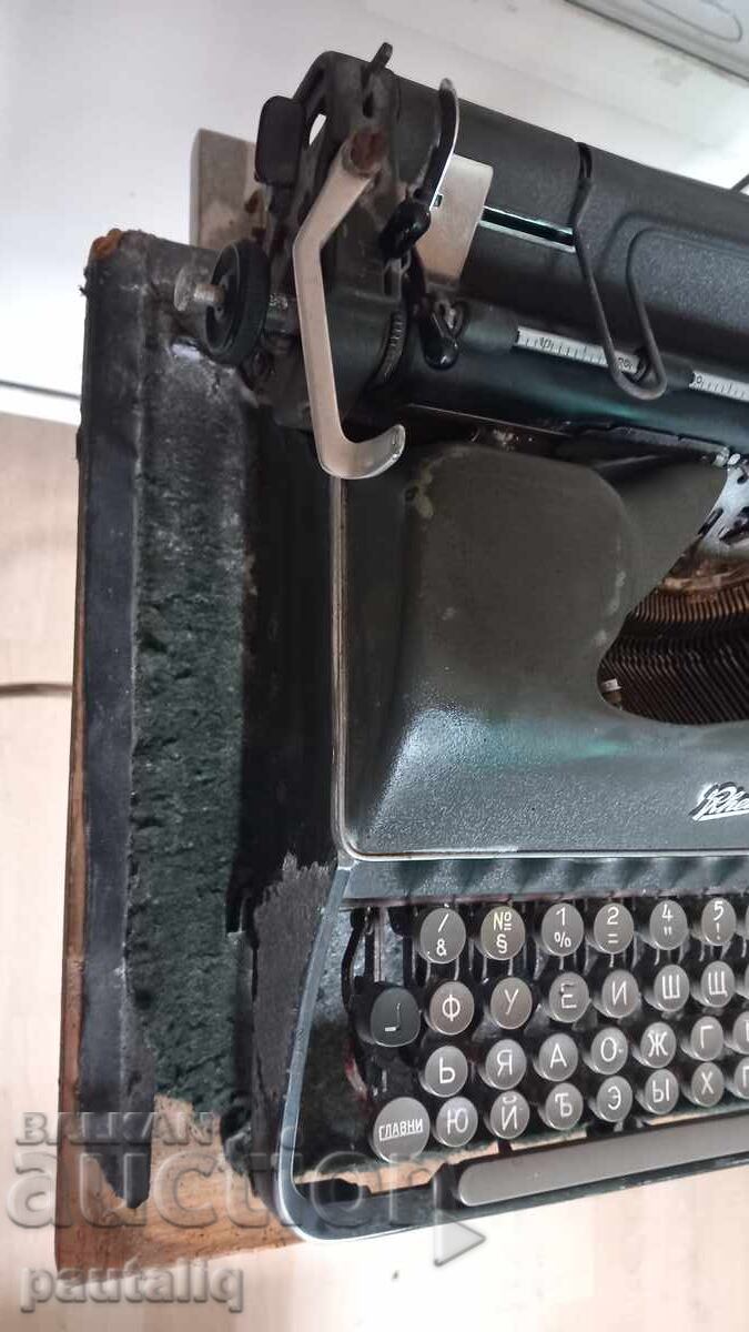 Livrarea MAȘINĂ DE SCRIS RARĂ RHEINMETALL REINMETAL