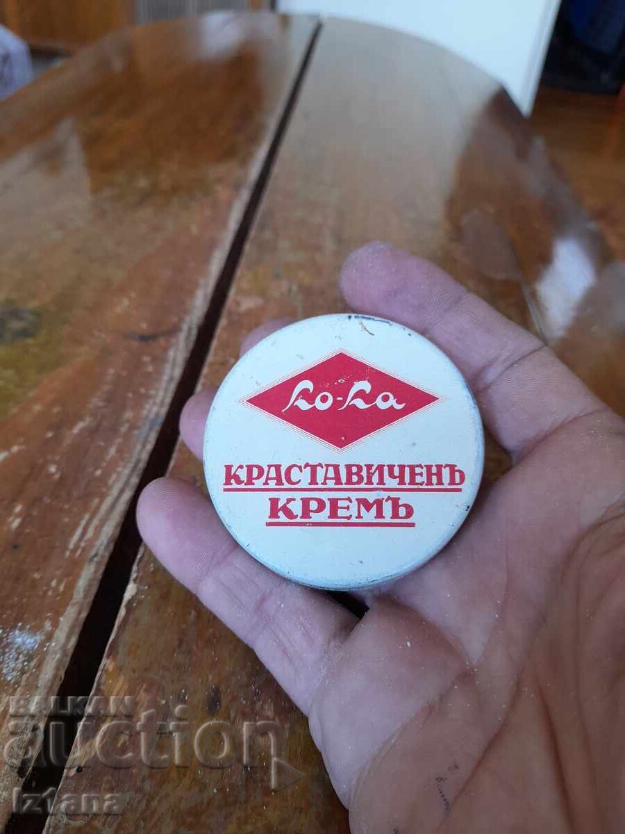 Cutie veche de Cremă de Castraveți cu preț 16.00 BGN | € 8.18