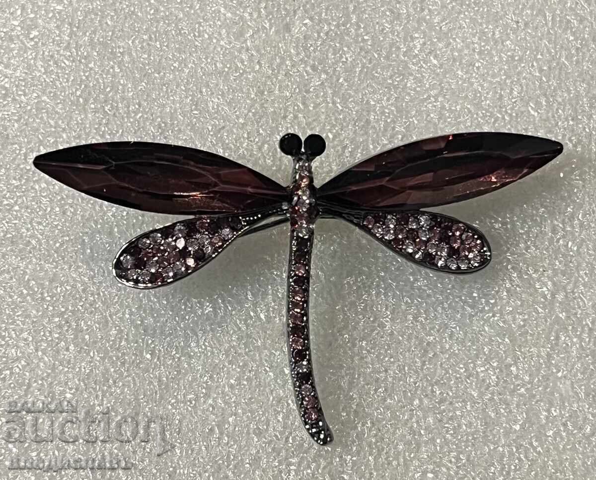 Νέα καρφίτσα Πεταλούδα με κουτί με τιμή 30.00 BGN | € 15.34