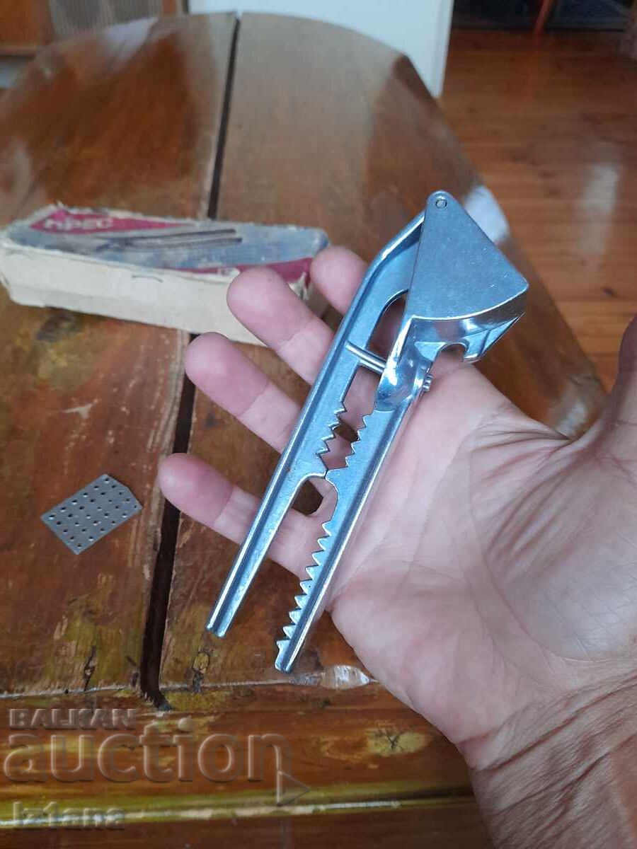 Old aluminum garlic press - 5