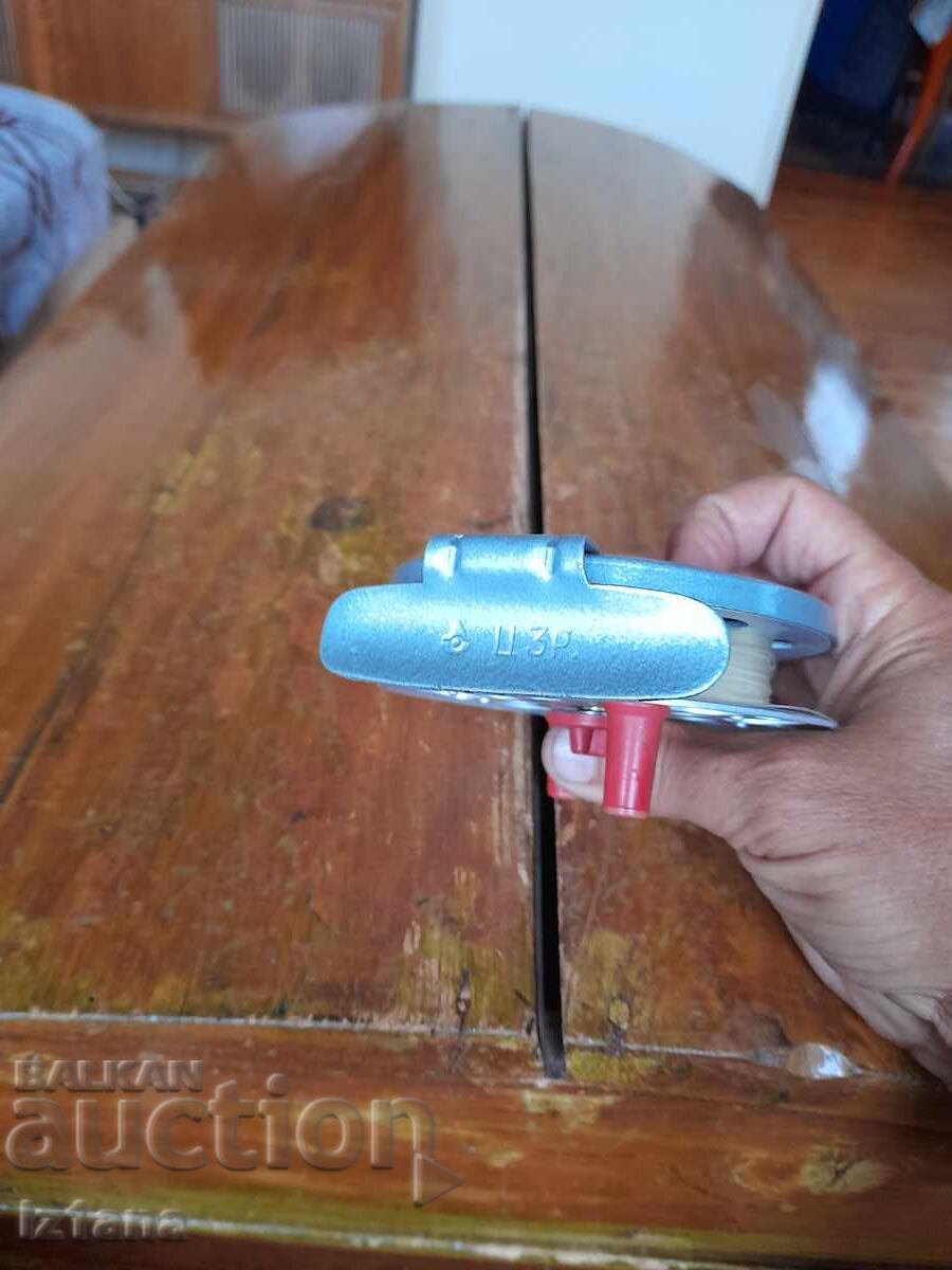 Licitație Mulinetă veche de pescuit