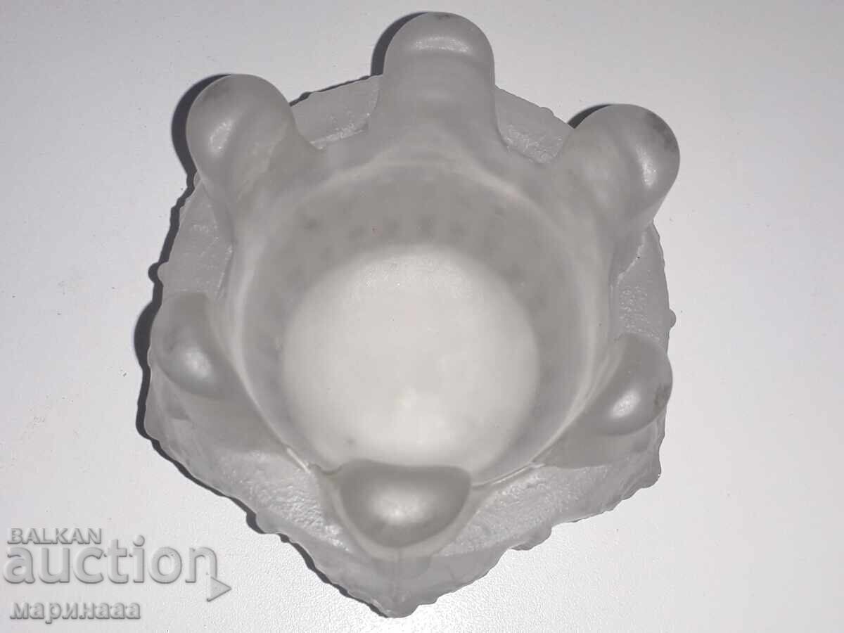 SFEȘNIC MASIV. 1,121 KG cu preț 7.00 BGN | € 3.58