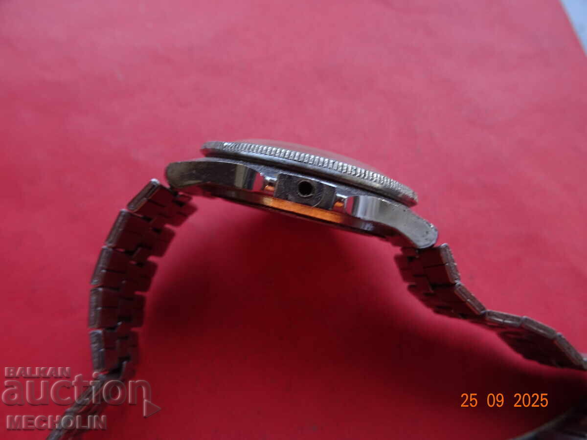 Russian COLLECTOR'S WATCH Komandirskie VOSTOK 2 - 5