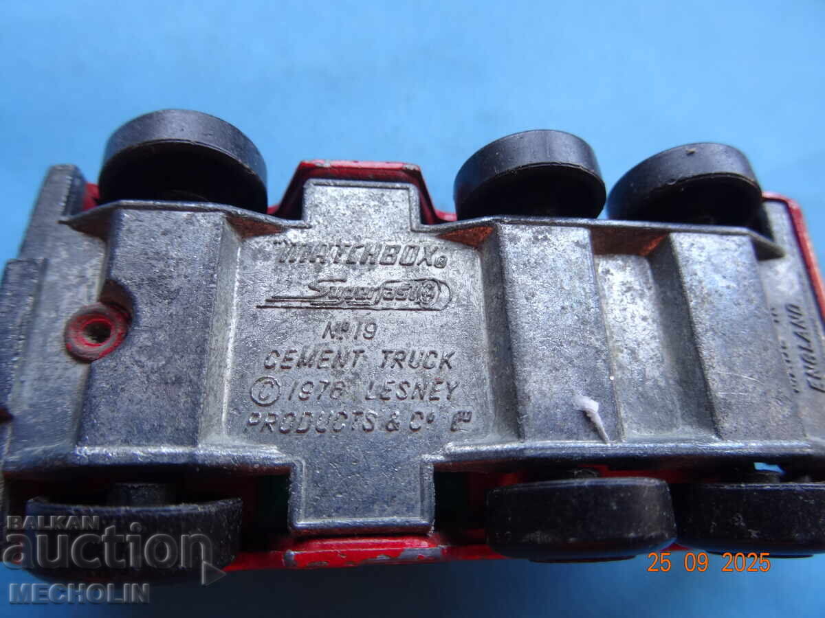 колекционерскА АНГЛИЙСКА МЕТАЛНА КОЛИЧКА MATCHBOX с цена 35.00 лв. | € 17.90 колекционерскА АНГЛИЙСКА МЕТАЛНА КОЛИЧКА MATCHBOX с цена 35.00 лв. | € 17.90