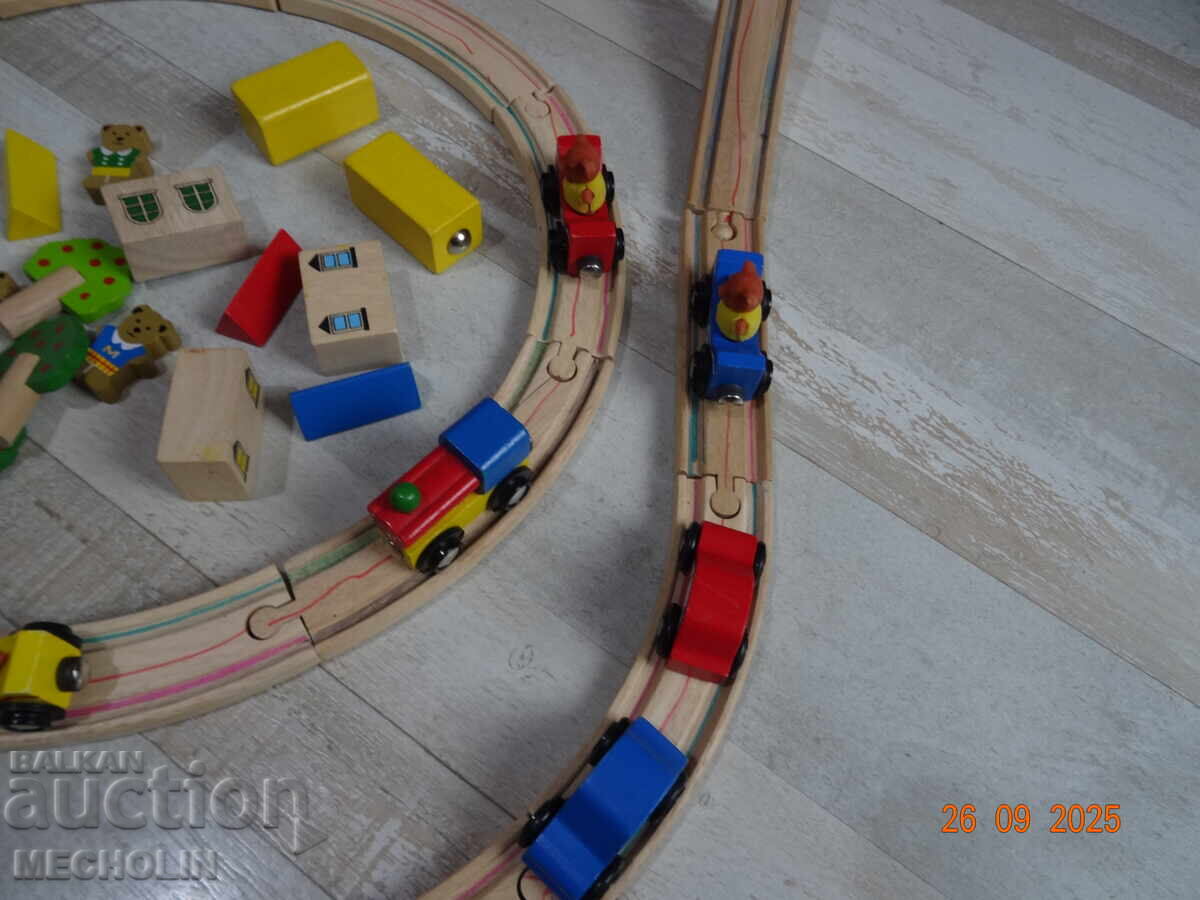 Auction Collectible Wooden Toy Auction Collectible Wooden Toy