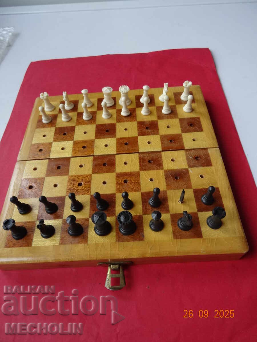 Auction  kolektsionerski   DYRVEN MINI SHAH