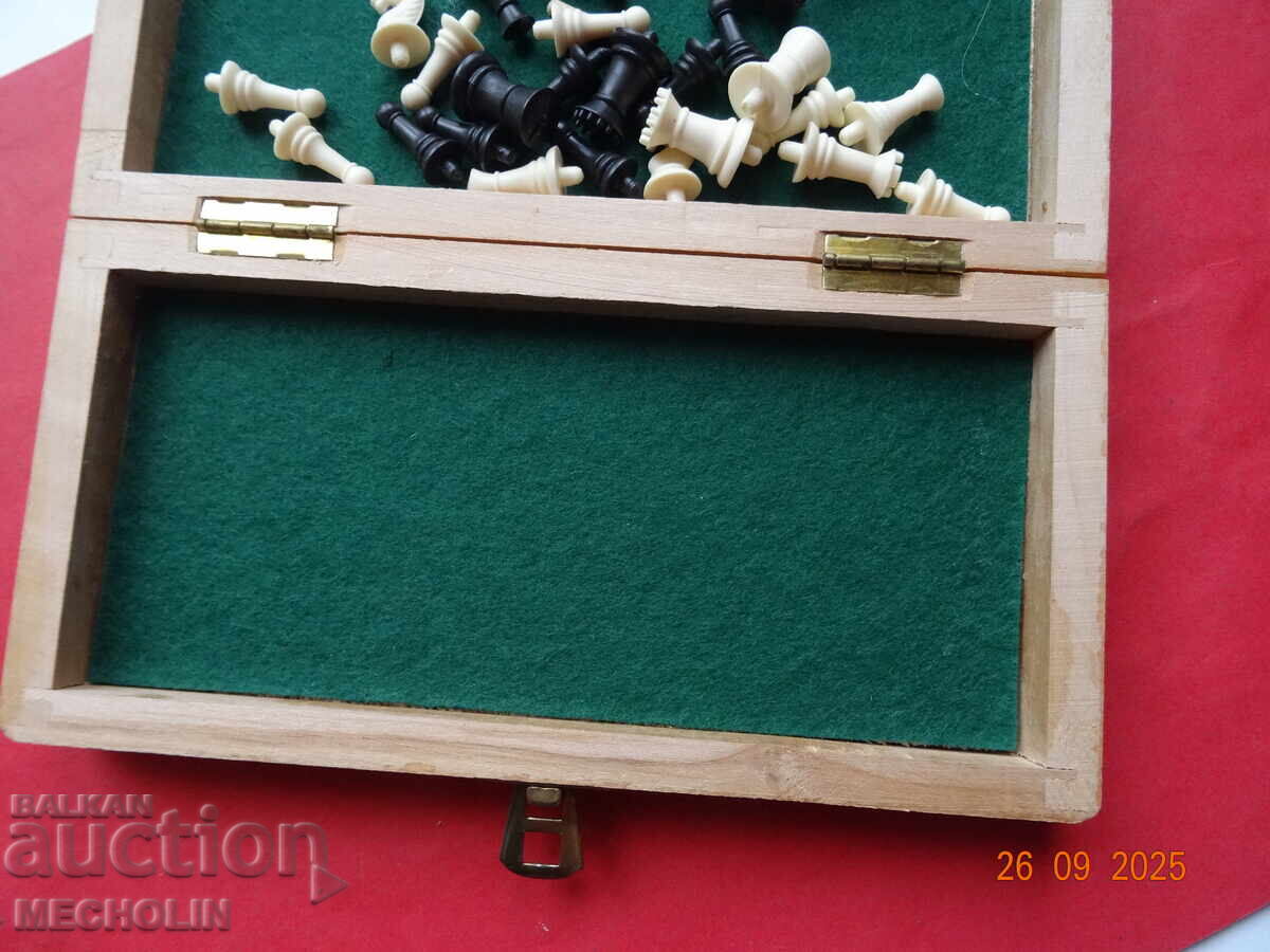 kolektsionerski   DYRVEN MINI SHAH - 7