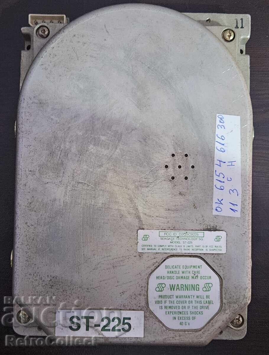 Working MFM hard drive for Pravetz 16 hard drive SEAGATE ST-225 Working MFM hard drive for Pravetz 16 hard drive SEAGATE ST-225
