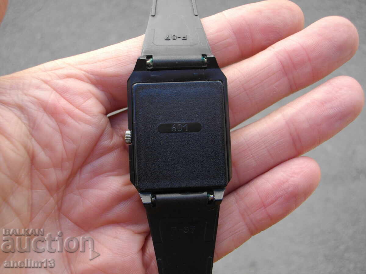 ΣΥΛΛΕΚΤΙΚΟ ΡΟΛΟΙ LUCH ΛΟΥΤΣ ΚΟΥΑΡΤΣ - 5 ΣΥΛΛΕΚΤΙΚΟ ΡΟΛΟΙ LUCH ΛΟΥΤΣ ΚΟΥΑΡΤΣ - 5