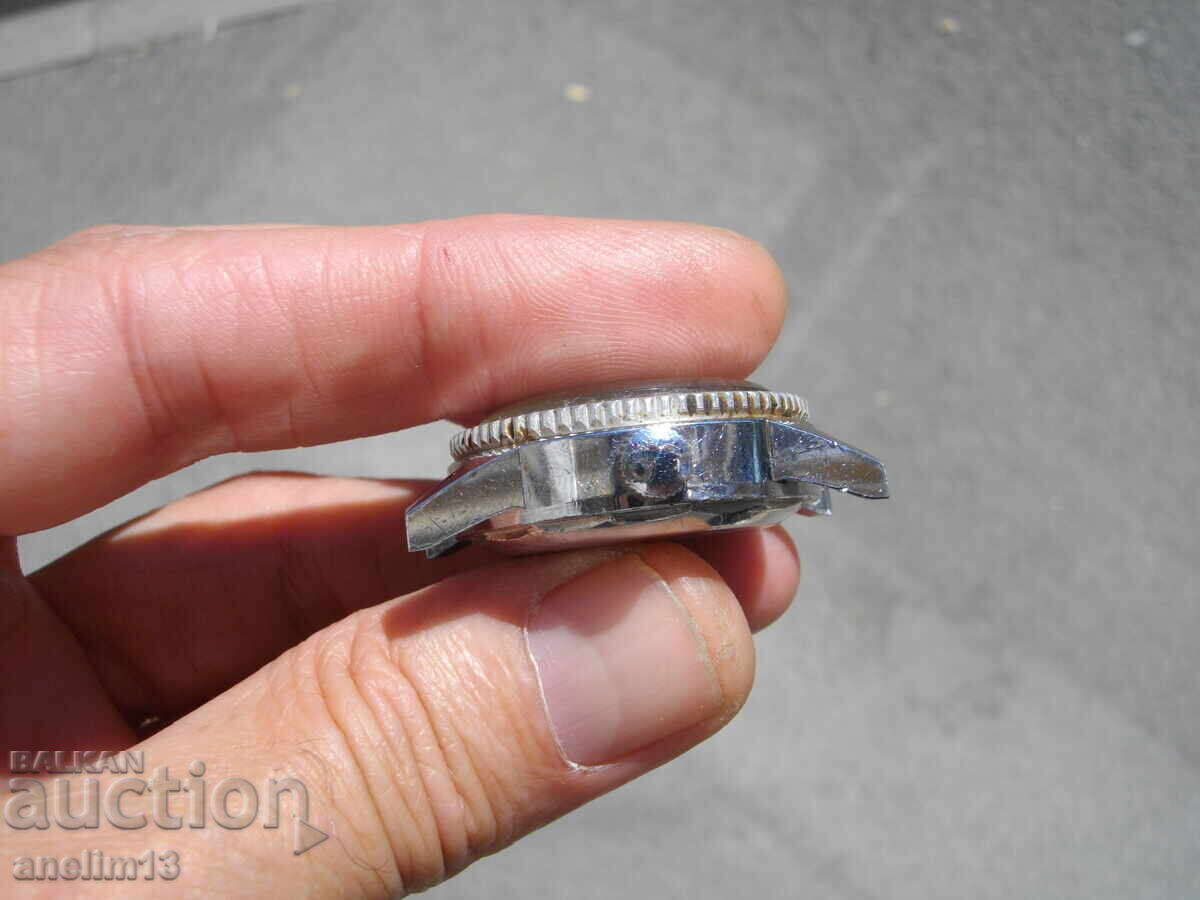 Delivery of COLLECTOR'S DIVER WATCH BESANCON DIVER Delivery of COLLECTOR'S DIVER WATCH BESANCON DIVER