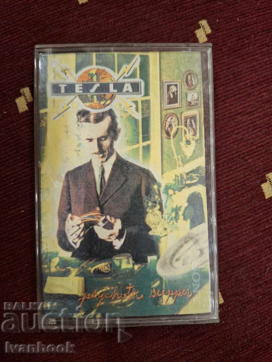 Caseta audio - Tesla Caseta audio - Tesla