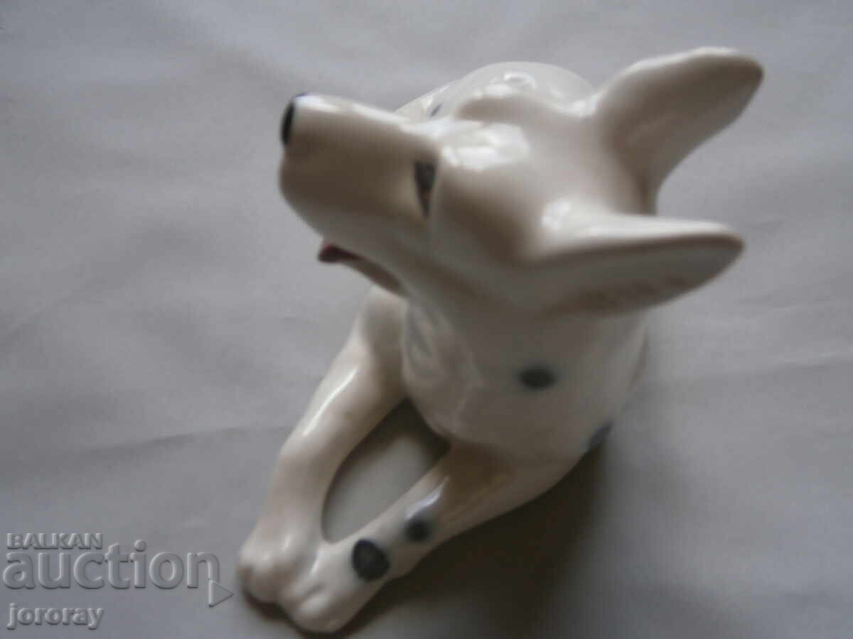 Porcelain figure 21x14cm with price 16.00 BGN | € 8.18 Porcelain figure 21x14cm with price 16.00 BGN | € 8.18