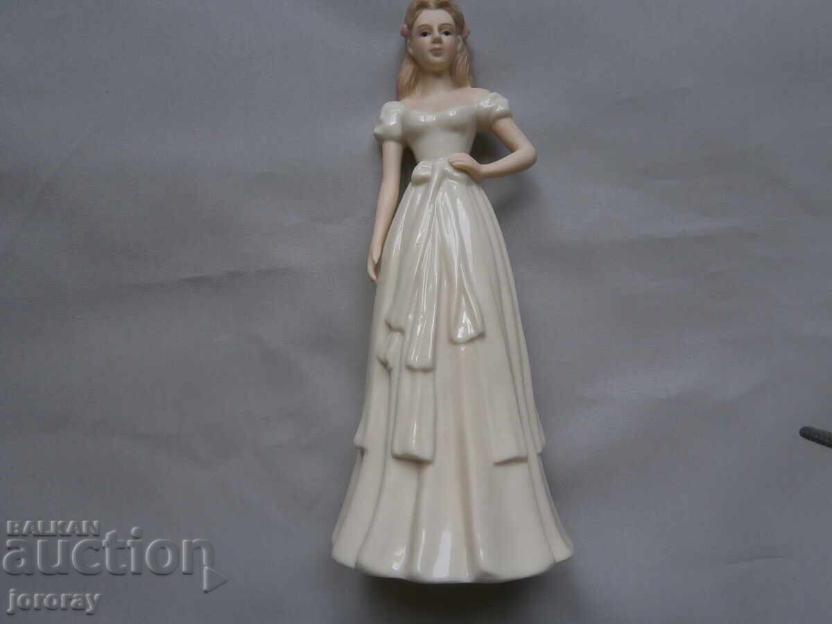 Porcelain figure, 21cm Porcelain figure, 21cm