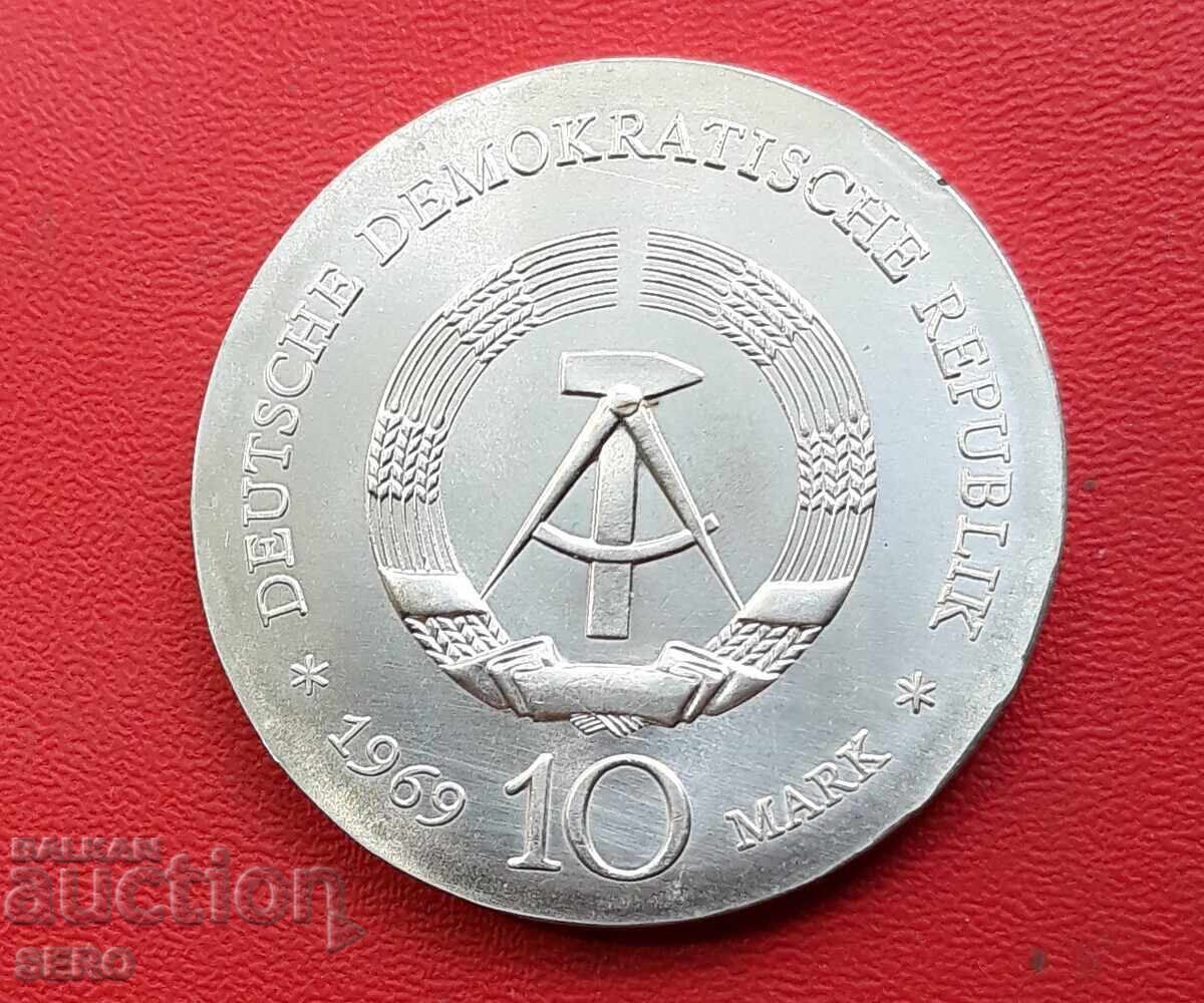 Auction Germany - GDR - 10 Mark 1969 - Extremely well preserved and rare Auction Germany - GDR - 10 Mark 1969 - Extremely well preserved and rare