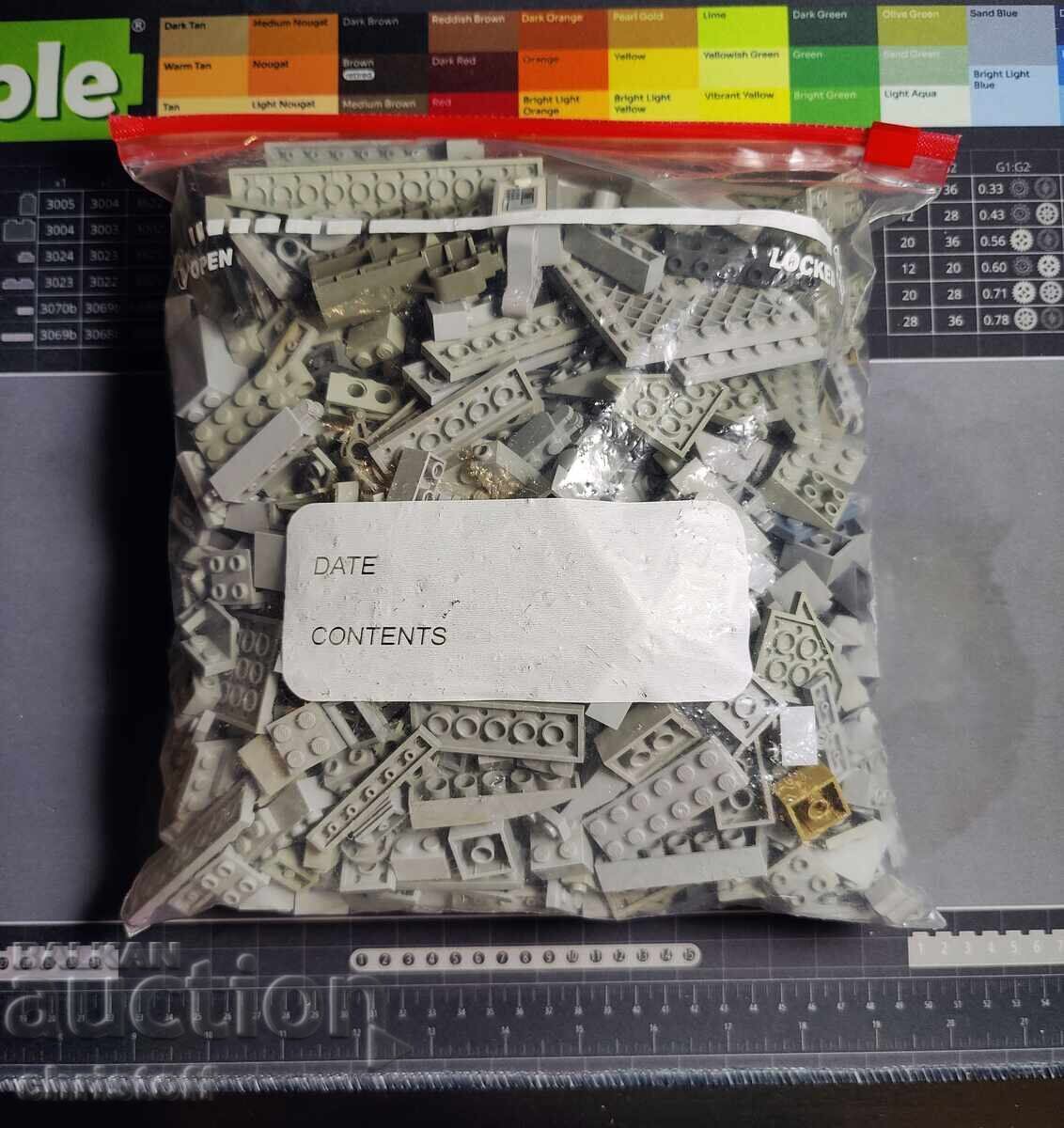 Livrarea Lot două pungi Lego 1.7 kg Livrarea Lot două pungi Lego 1.7 kg