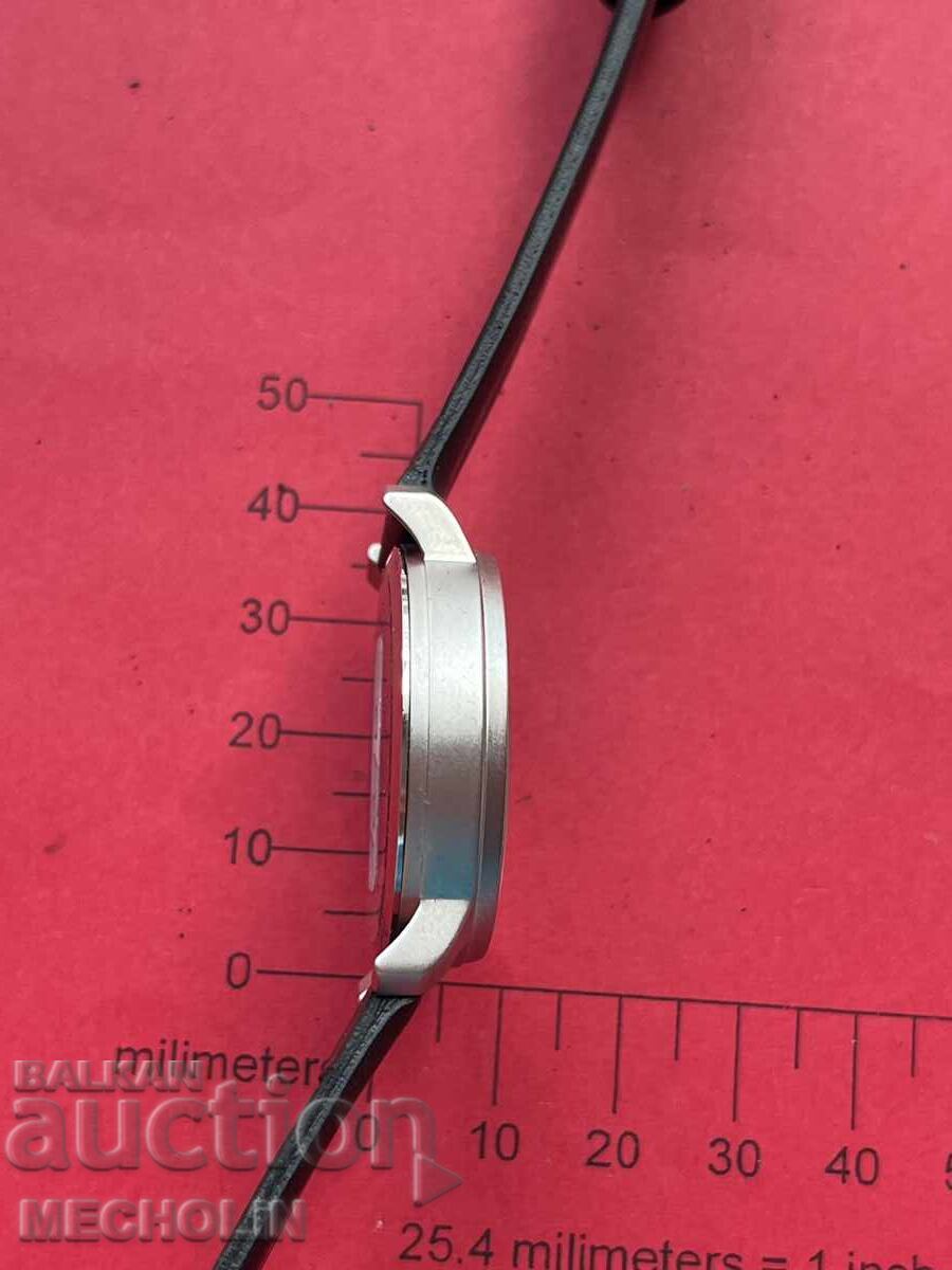 Auction  WATCH Japanese movement Continental chronograph