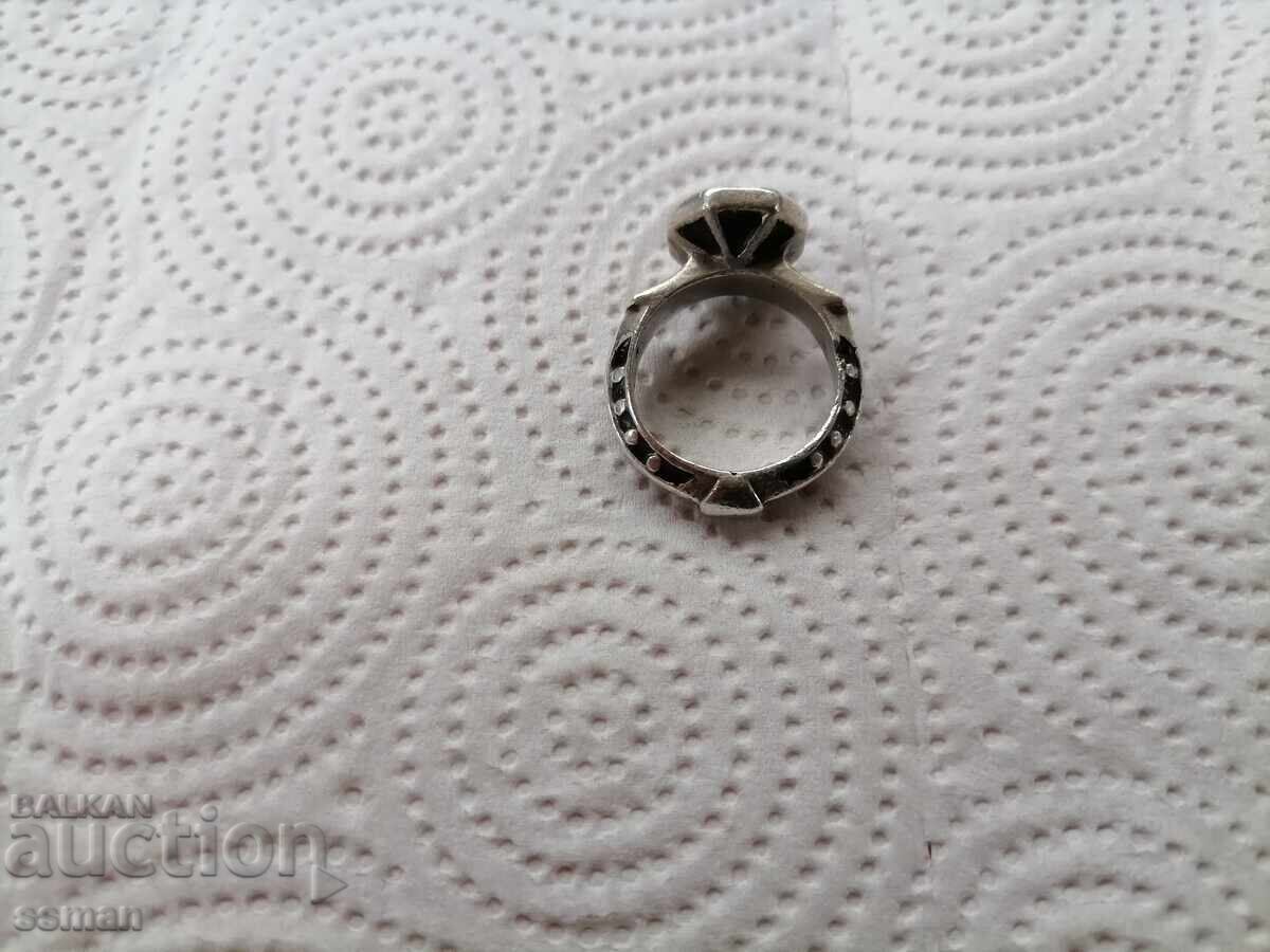 Old silver signet ring - 7 Old silver signet ring - 7