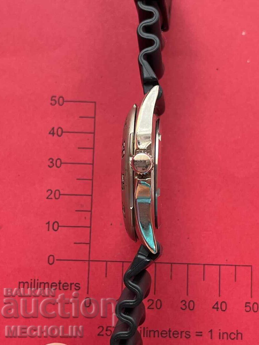 WATCH Japanese mechanism basketball style with price 30.00 BGN | € 15.34