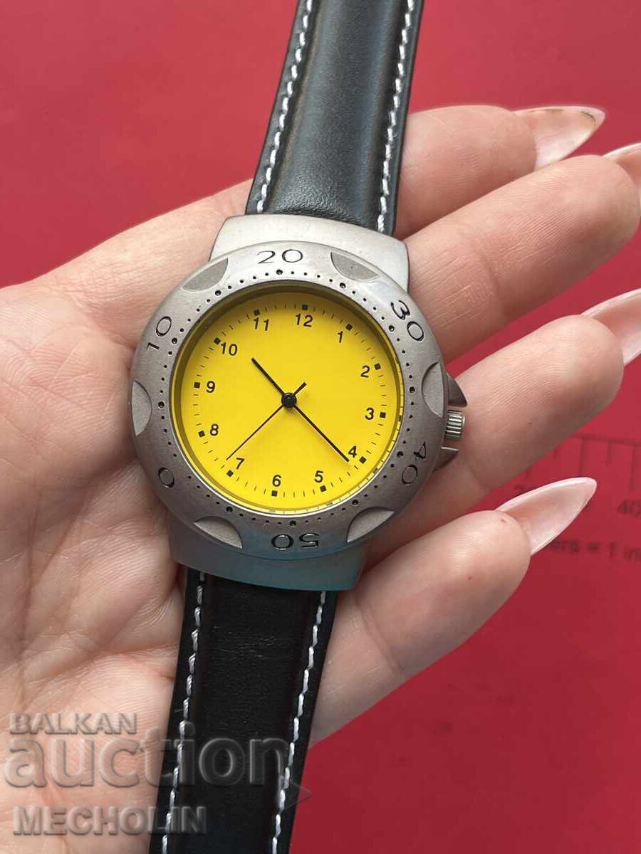 Vintage Japanese Mechanism WATCH - 7