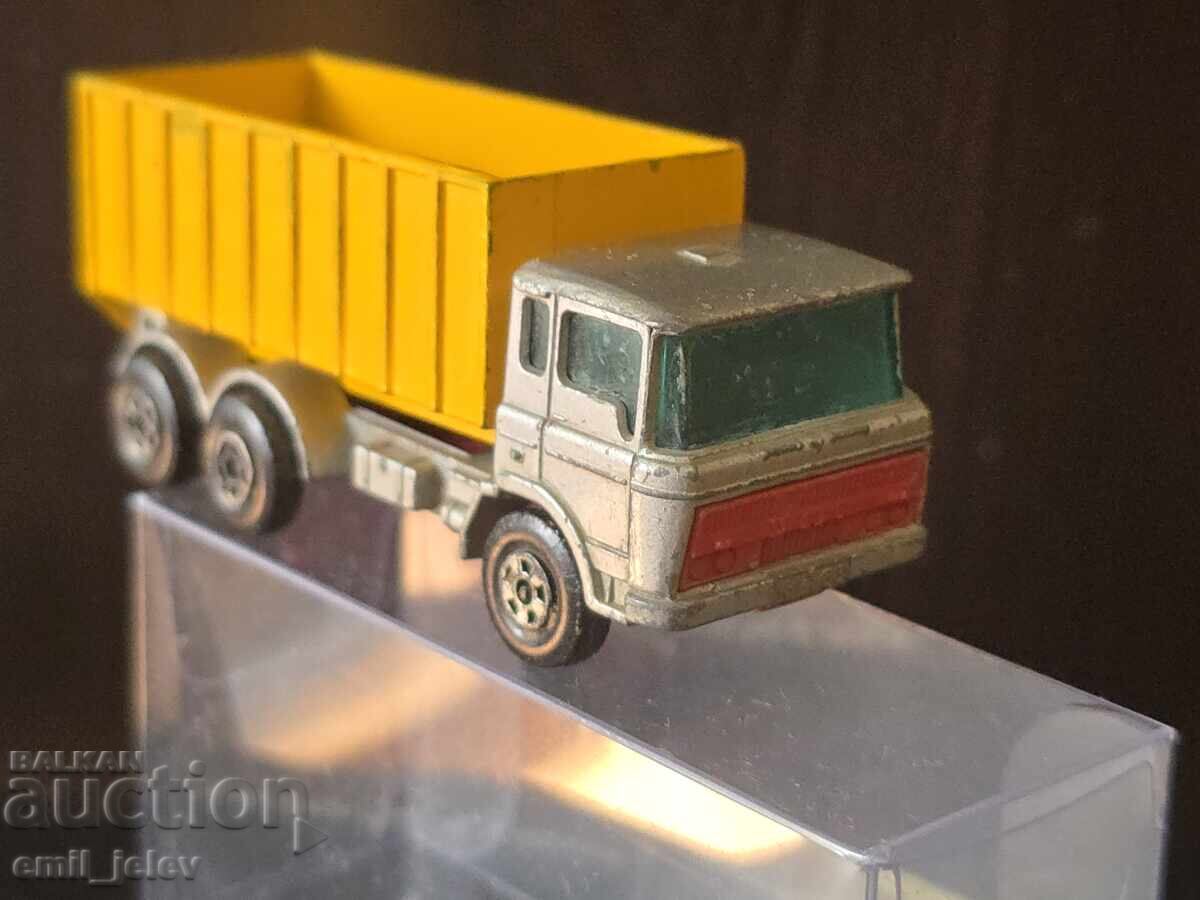 Auction  LESNEY MATCHBOX - 47A DAF Tipper 1970-1973