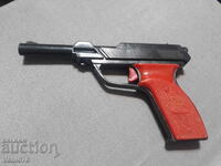 A gun sold at stalls in the 1980s