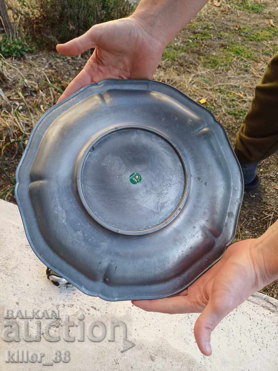 Auction  Enameled plate