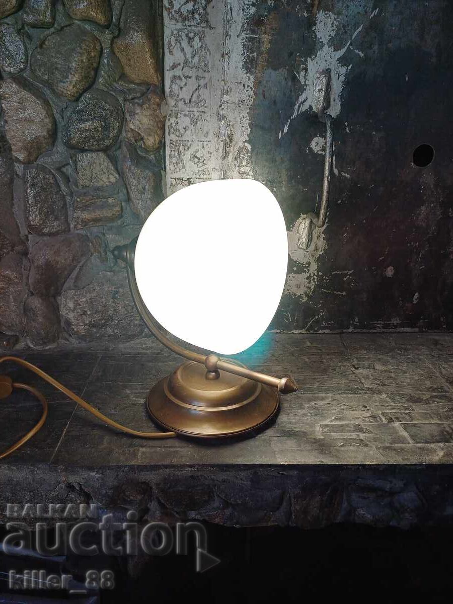 Delivery of Lamp from Germany, working