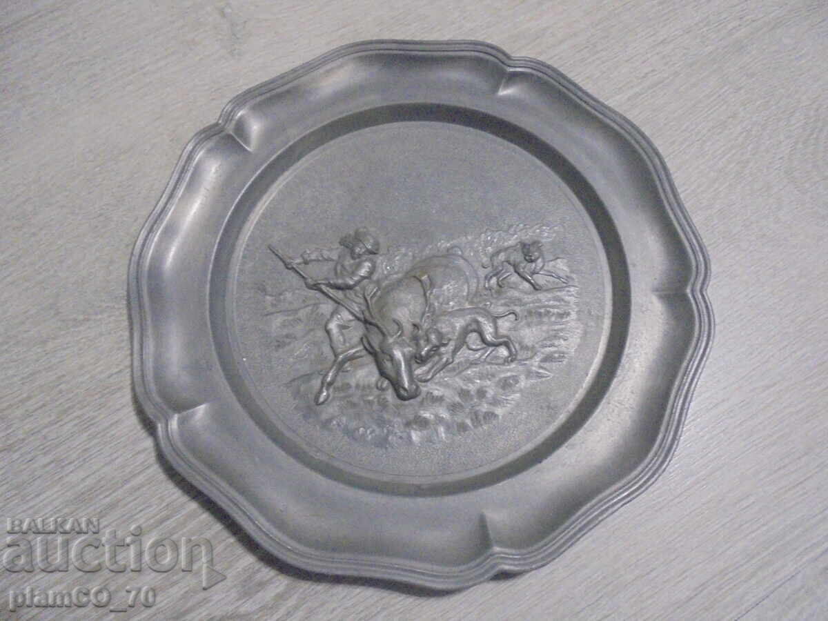 №8281 Old metal plate / panel