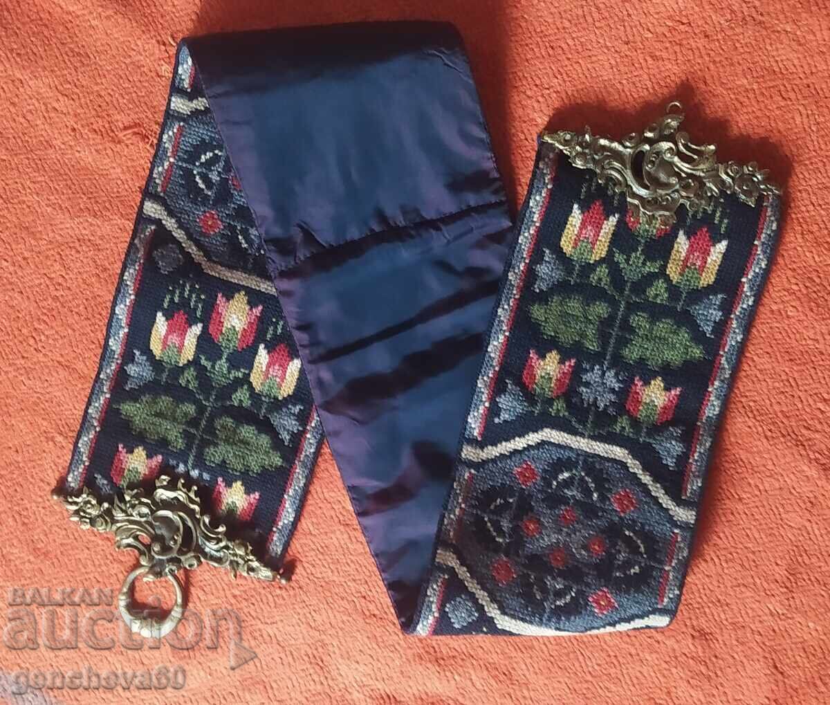 Παράδοση Αντίκα κεντημένο, μακρύ γοβελίνι τοίχου με ορειχάλκινα χερούλια