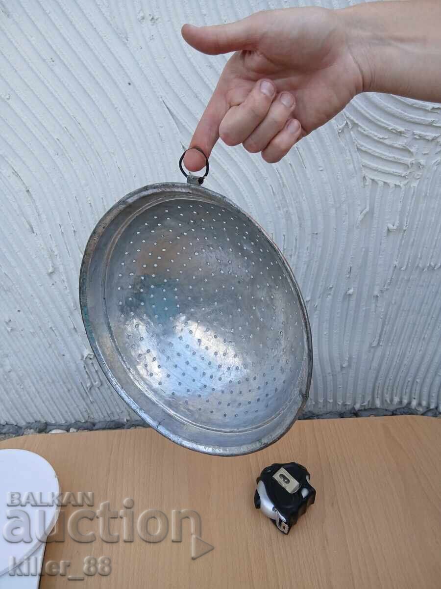 Παλιό χάλκινο γευτήρι