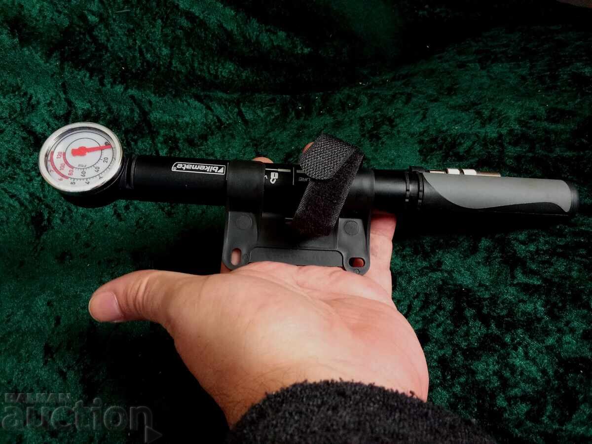 Mini pompă pentru bicicletă Bikemate, inclusiv clemă