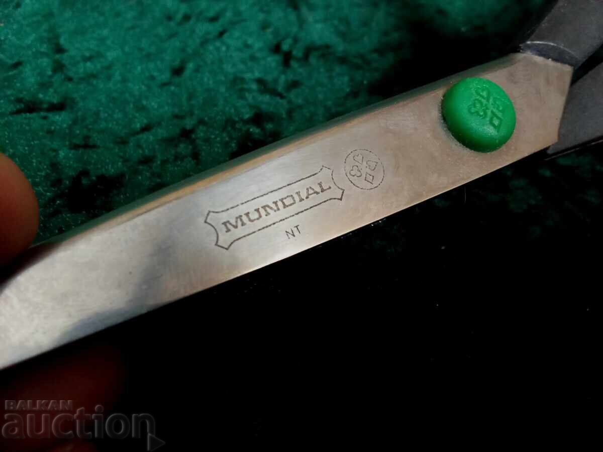 Ψαλίδι ζιγκ-ζαγκ με τιμή 22.00 BGN | € 11.25