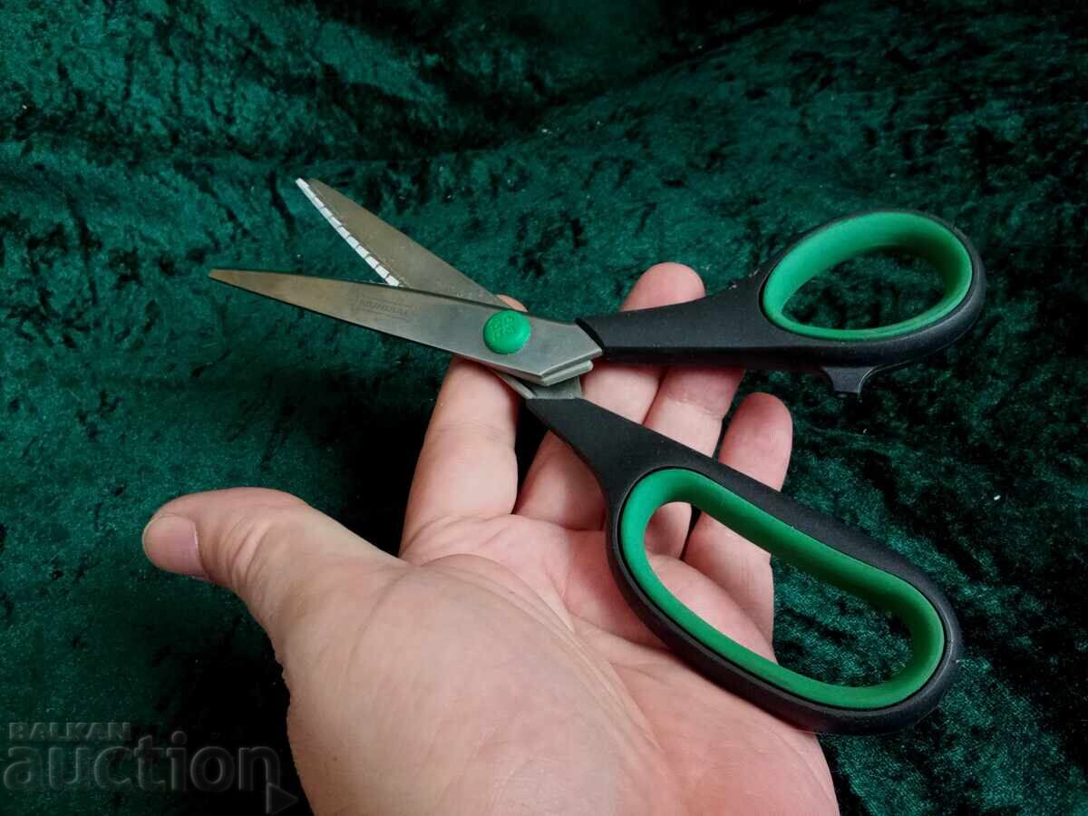 Παράδοση Ψαλίδι ζιγκ-ζαγκ