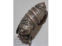 Revival-era bracelet, slingshot type, from a pouch, jewelry ornament