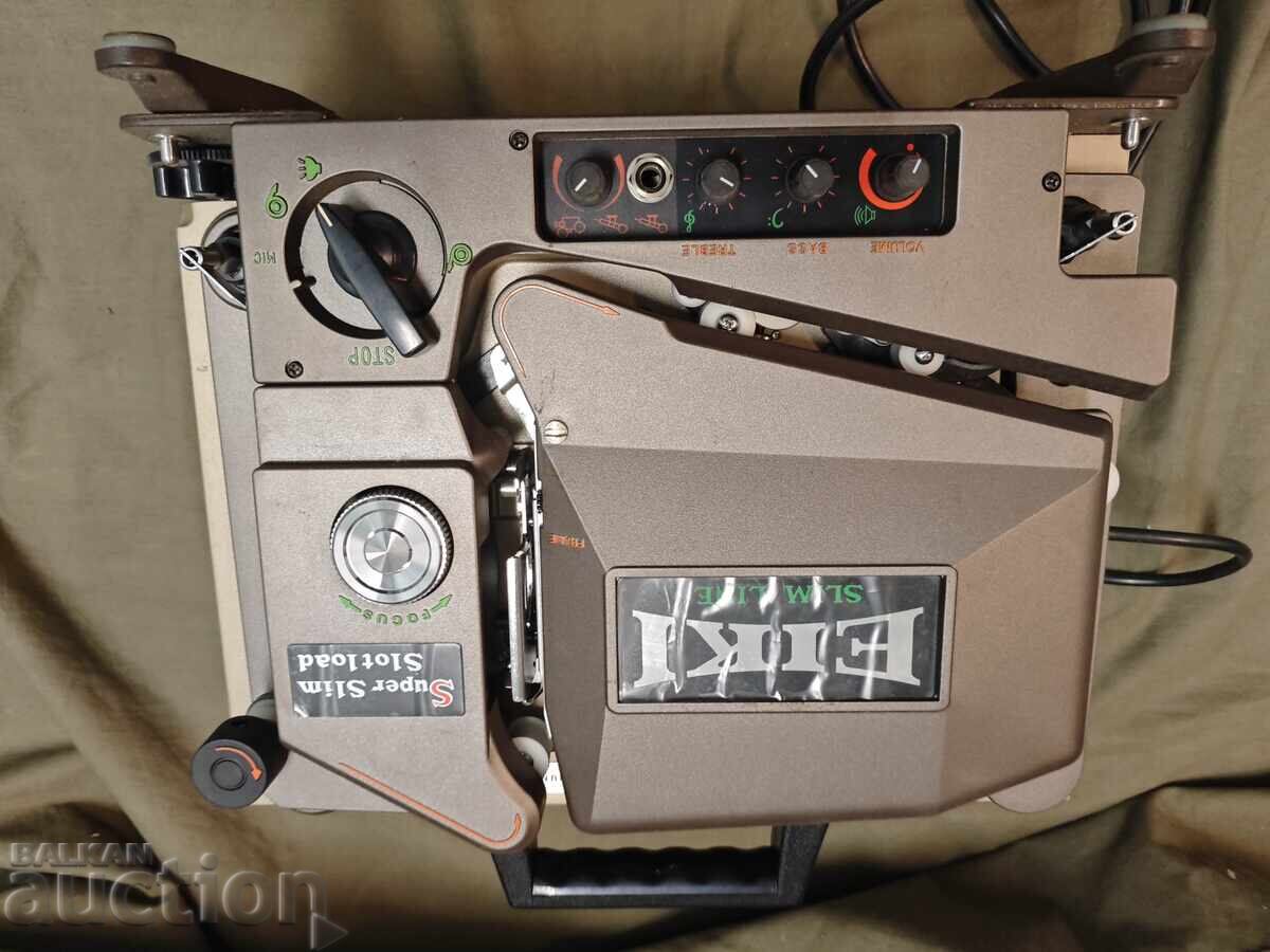 Livrarea Mașină de proiecție EIKI